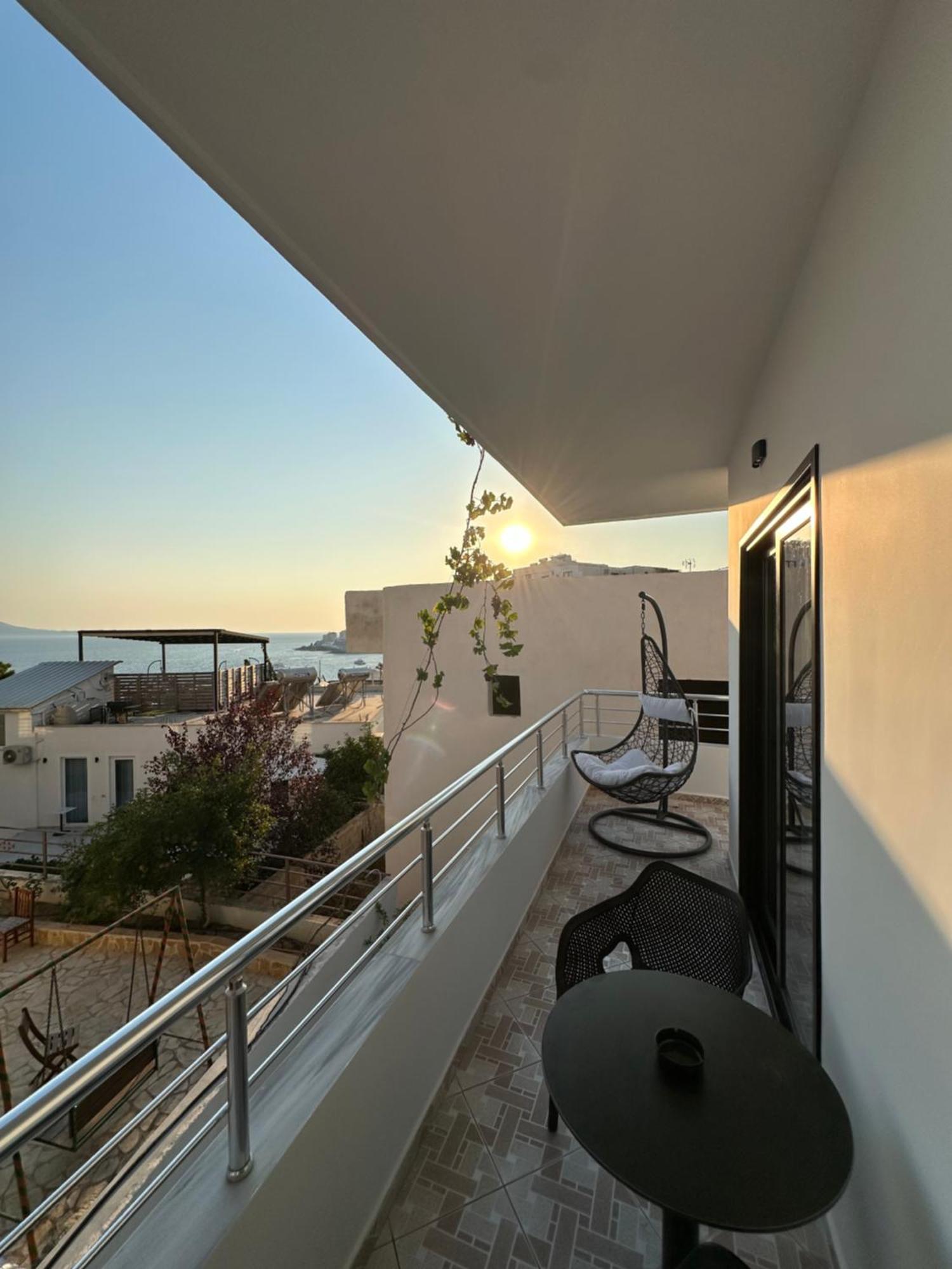 Io'S Apartments Sarandë Eksteriør bilde