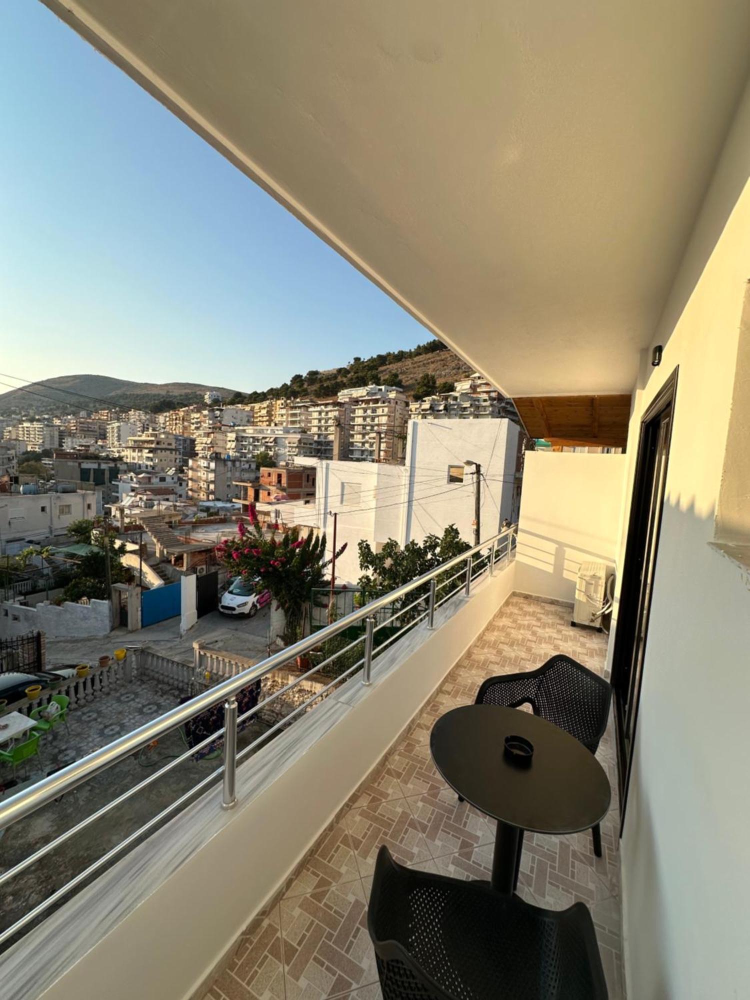 Io'S Apartments Sarandë Eksteriør bilde